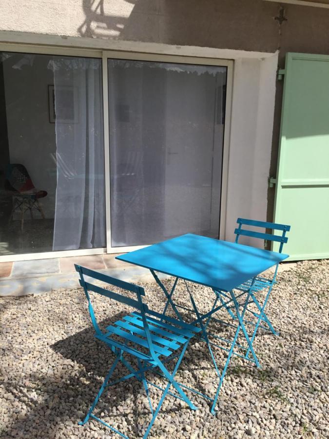 La Maison Du Bonheur Cotignac Exterior foto